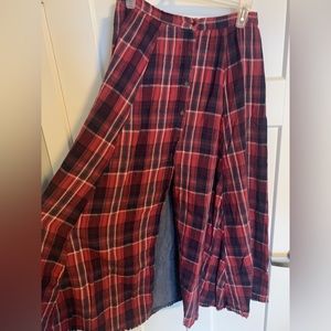 Red white and blue plaid skirt, size M Melrose and Market